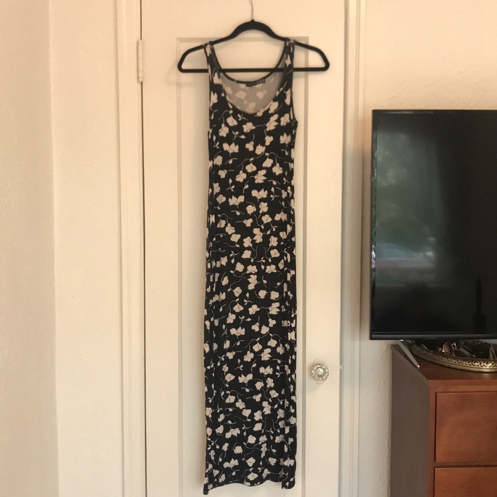 Tight Floral Midi Dress